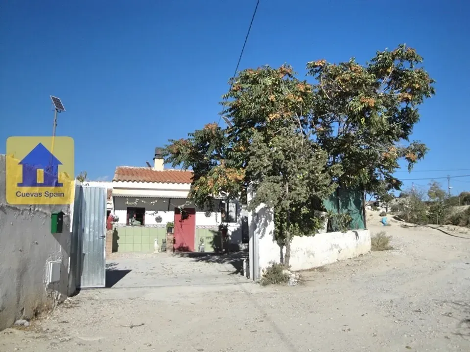 Cave houses for sale in Granada, Andalucia Kyero Page 7