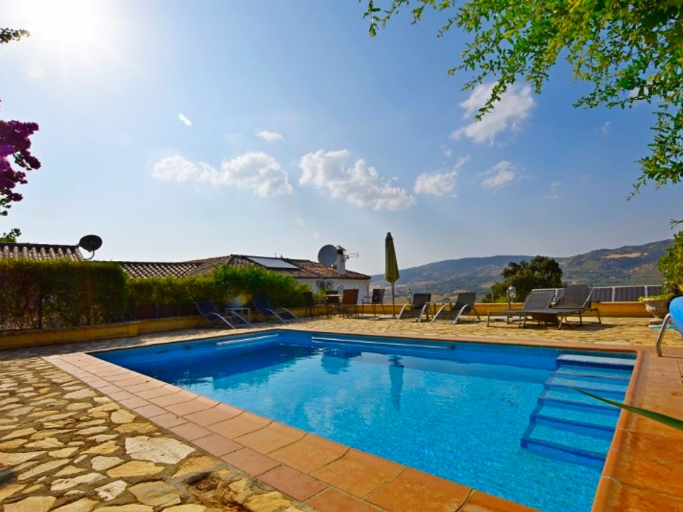 Country house for sale in Ronda, Malaga province € 399,000 Ref