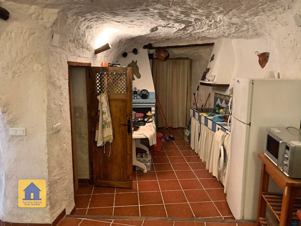 Cave house for sale in Galera, Granada province € 105,000 Ref