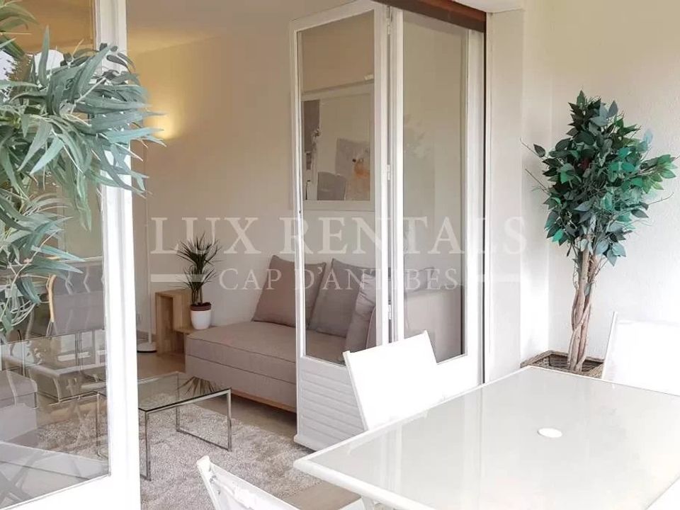 Apartment to rent in JuanlesPins, AlpesMaritimes from € 1,000 per