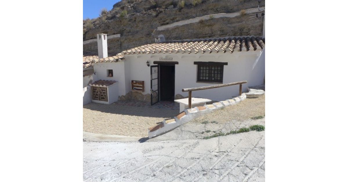 Cave house for sale in Galera, Granada province € 70,000 Ref
