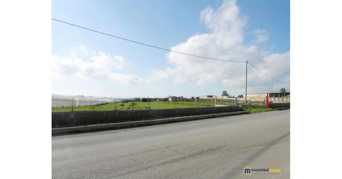 Plot of land for sale in Pachino, Siracusa € 59,000 Ref 15406341
