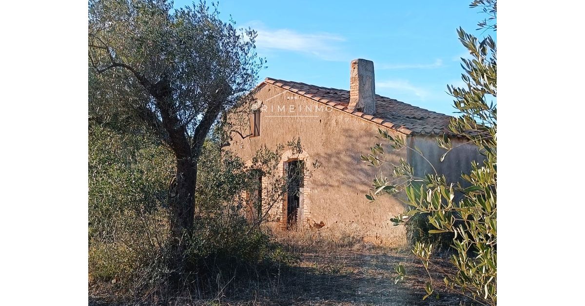 Country house for sale in El Perello, Tarragona province € 69,000