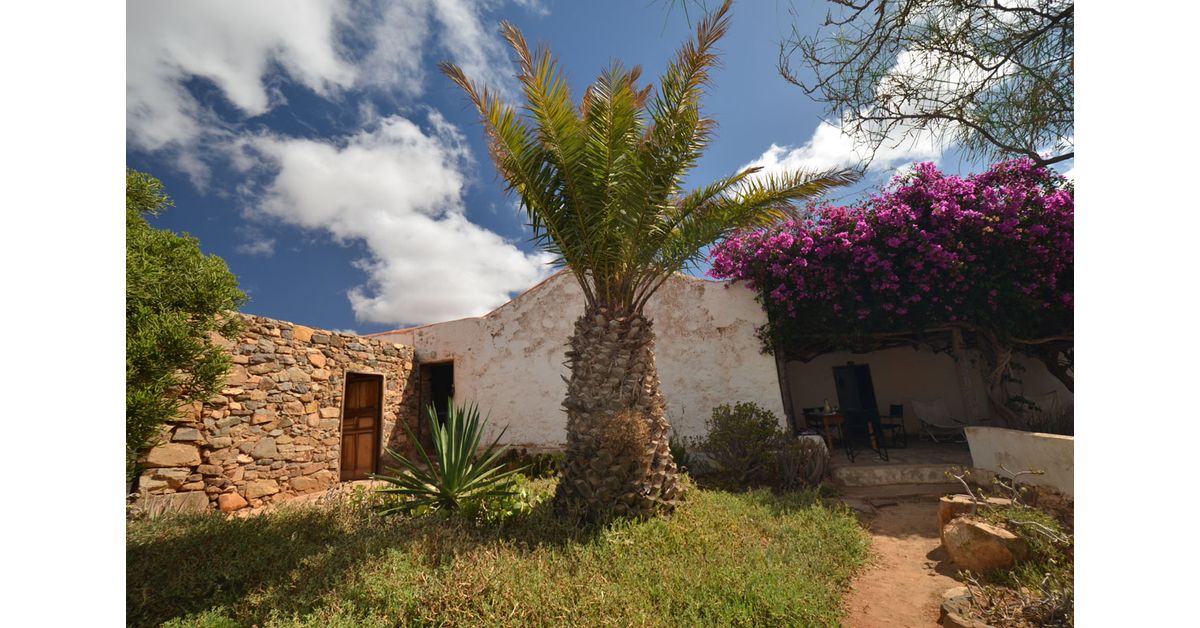 Country house for sale in Betancuria, Fuerteventura € 240,000 Ref