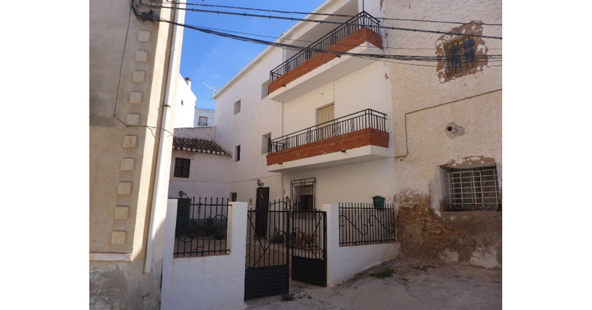 Town house for sale in Freila, Granada province € 44,950 Ref